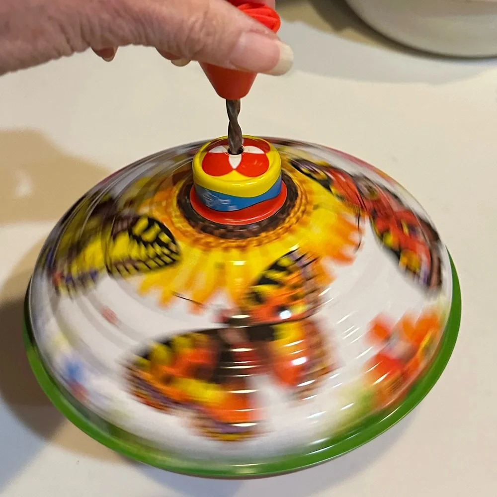 VTG RARE LBZ LORENZ BOLZ ZINDORF TIN TOP FLOWER BUTTERFLY W GERMANY BOLZ TOYS 8”